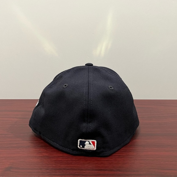 New Era, 59Fifty Fitted Hat, New York Yankees, 1998 World Series, Blue - Picture 4 of 10